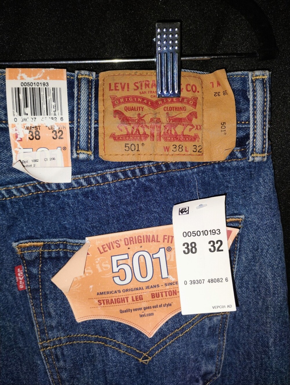 Levi’s 501 Original Fit Jeans Mens 38x32 Medium Stonewash Button Fly NWT